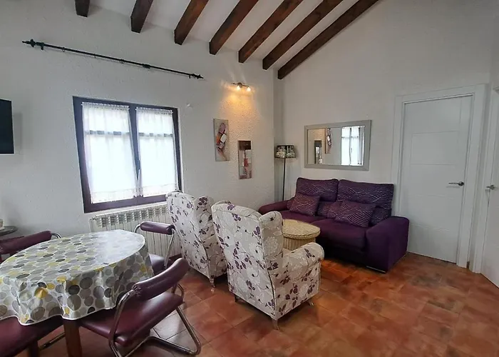 La Casuca Planta Alta Holiday home Comillas